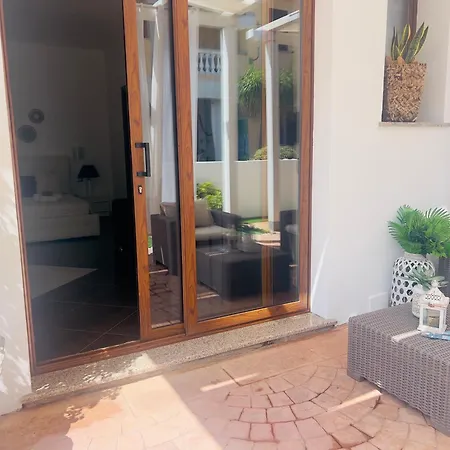 Pensionat Le Residenze Del Mare La Caletta